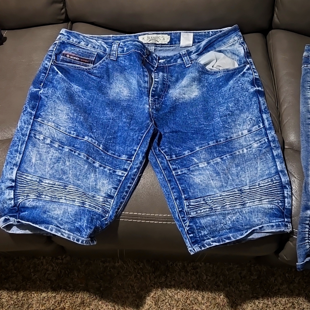 Akademics Shorts